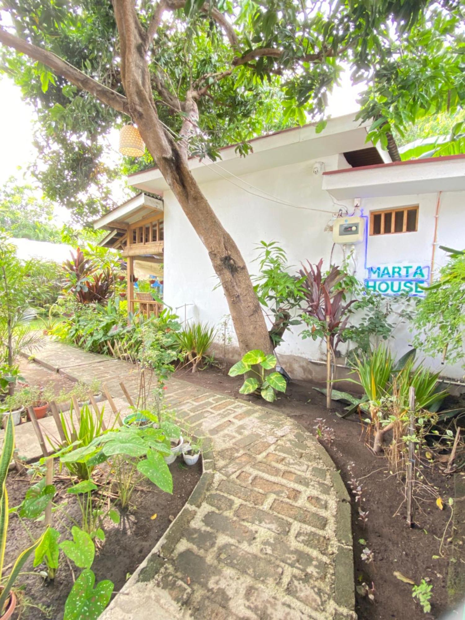 Marta House Gili Air Hotell Exteriör bild
